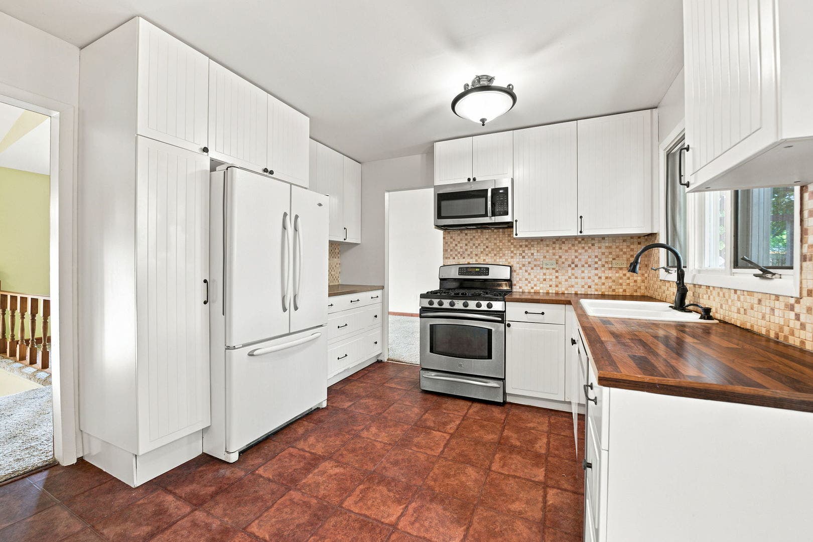 337 Huntington Way, Bolingbrook, IL 60440