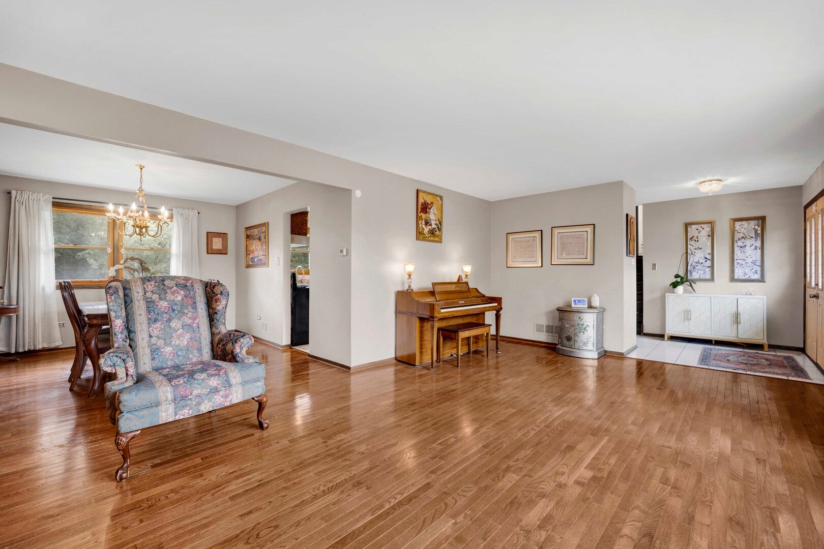 8823 Prestwick Lane, Orland Park, IL 60462