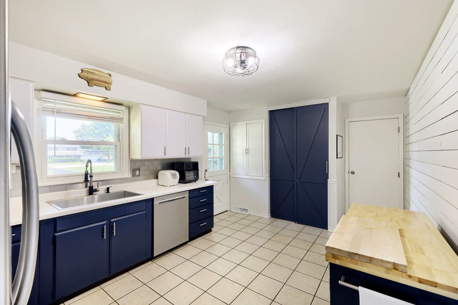 1434 Maple Lane, Elgin, IL 60123 1434 Maple Lane, Elgin, IL 60123