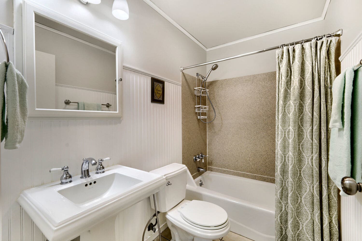 1434 Maple Lane, Elgin, IL 60123 1434 Maple Lane, Elgin, IL 60123