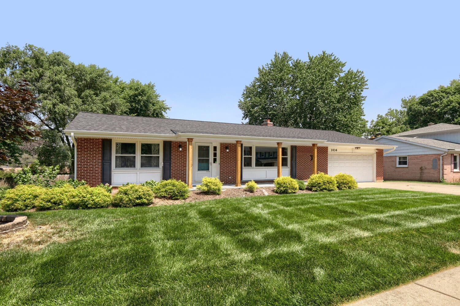 1434 Maple Lane, Elgin, IL 60123 1434 Maple Lane, Elgin, IL 60123