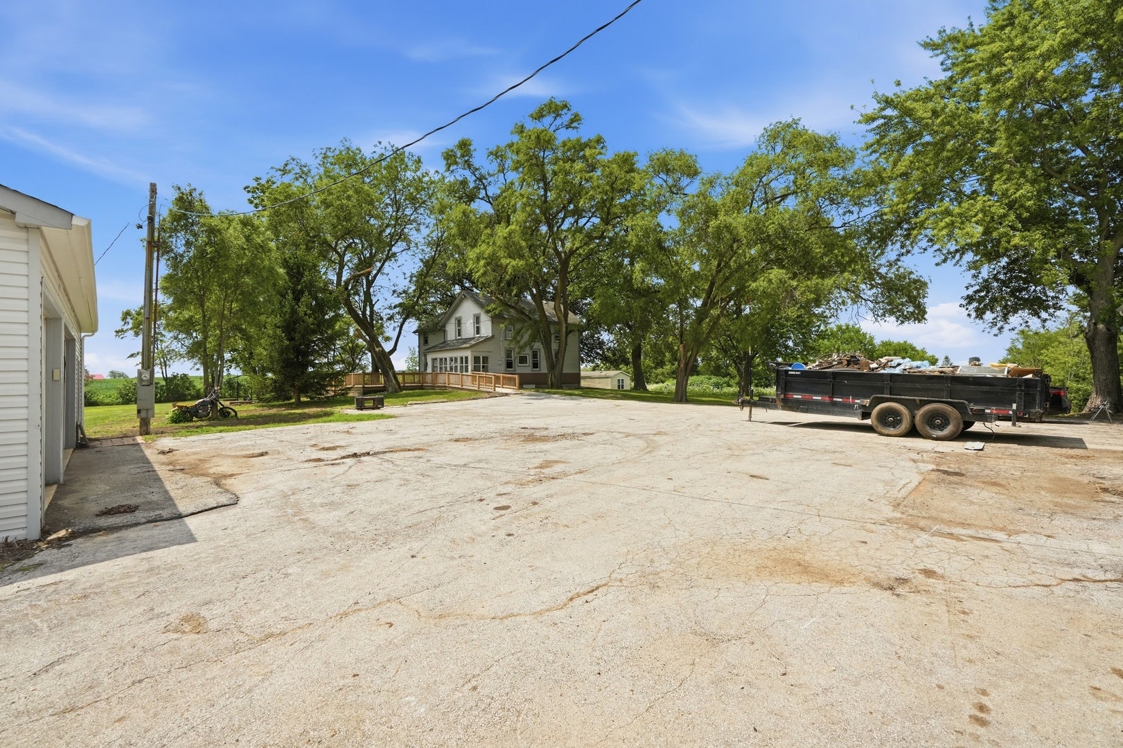 2737 E Indiana Avenue, Beecher, IL 60401 2737 E Indiana Avenue, Beecher, IL 60401