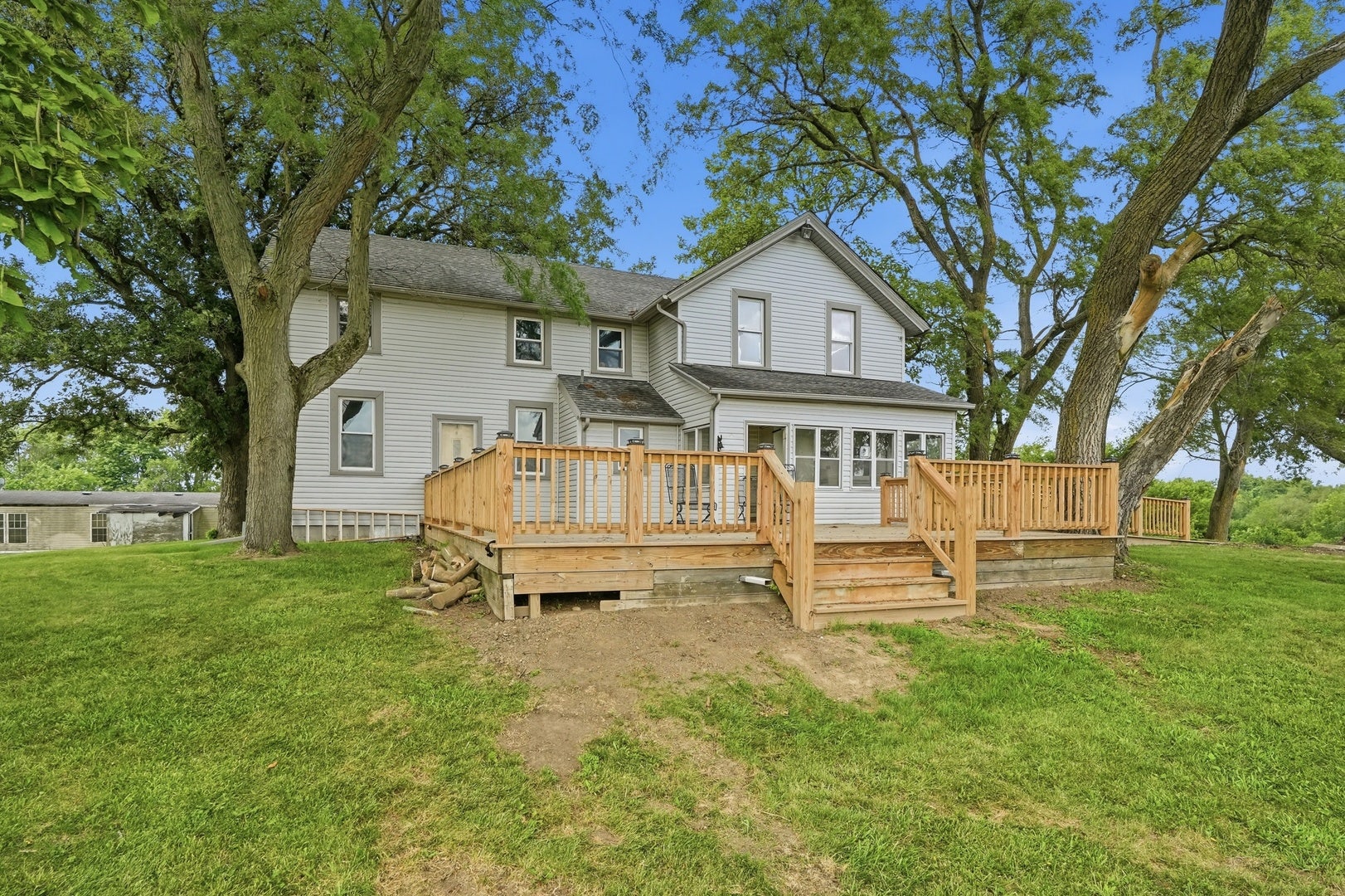 2737 E Indiana Avenue, Beecher, IL 60401 2737 E Indiana Avenue, Beecher, IL 60401