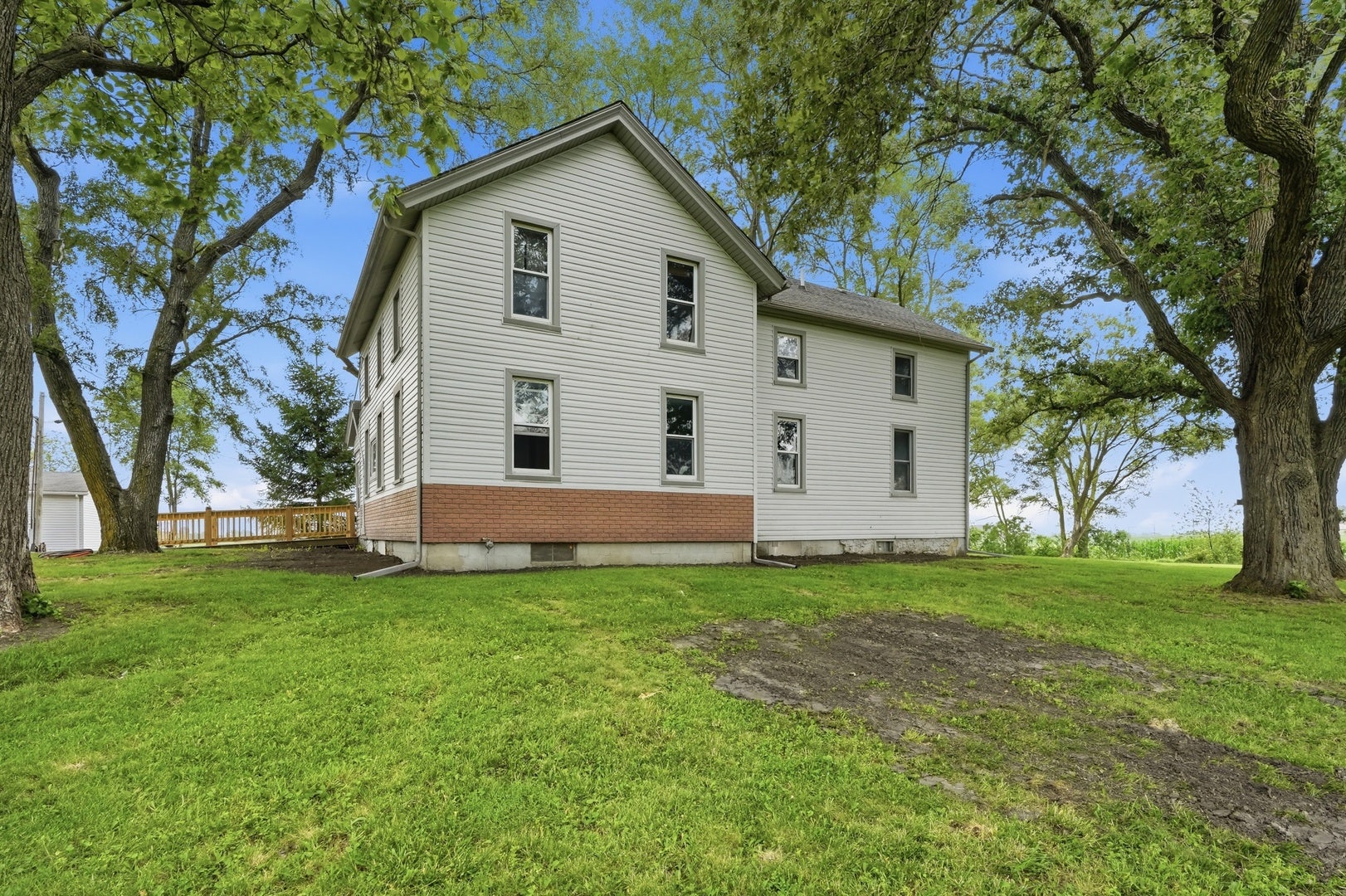 2737 E Indiana Avenue, Beecher, IL 60401 2737 E Indiana Avenue, Beecher, IL 60401