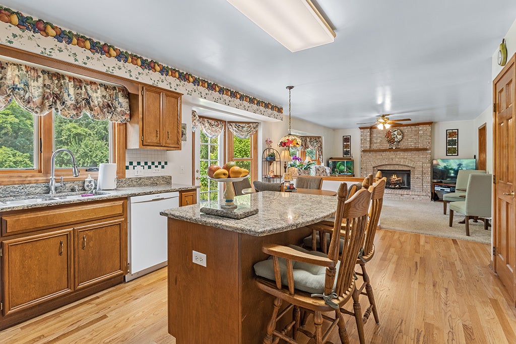 505 BOARDMAN Circle, Bolingbrook, IL 60440 505 BOARDMAN Circle, Bolingbrook, IL 60440