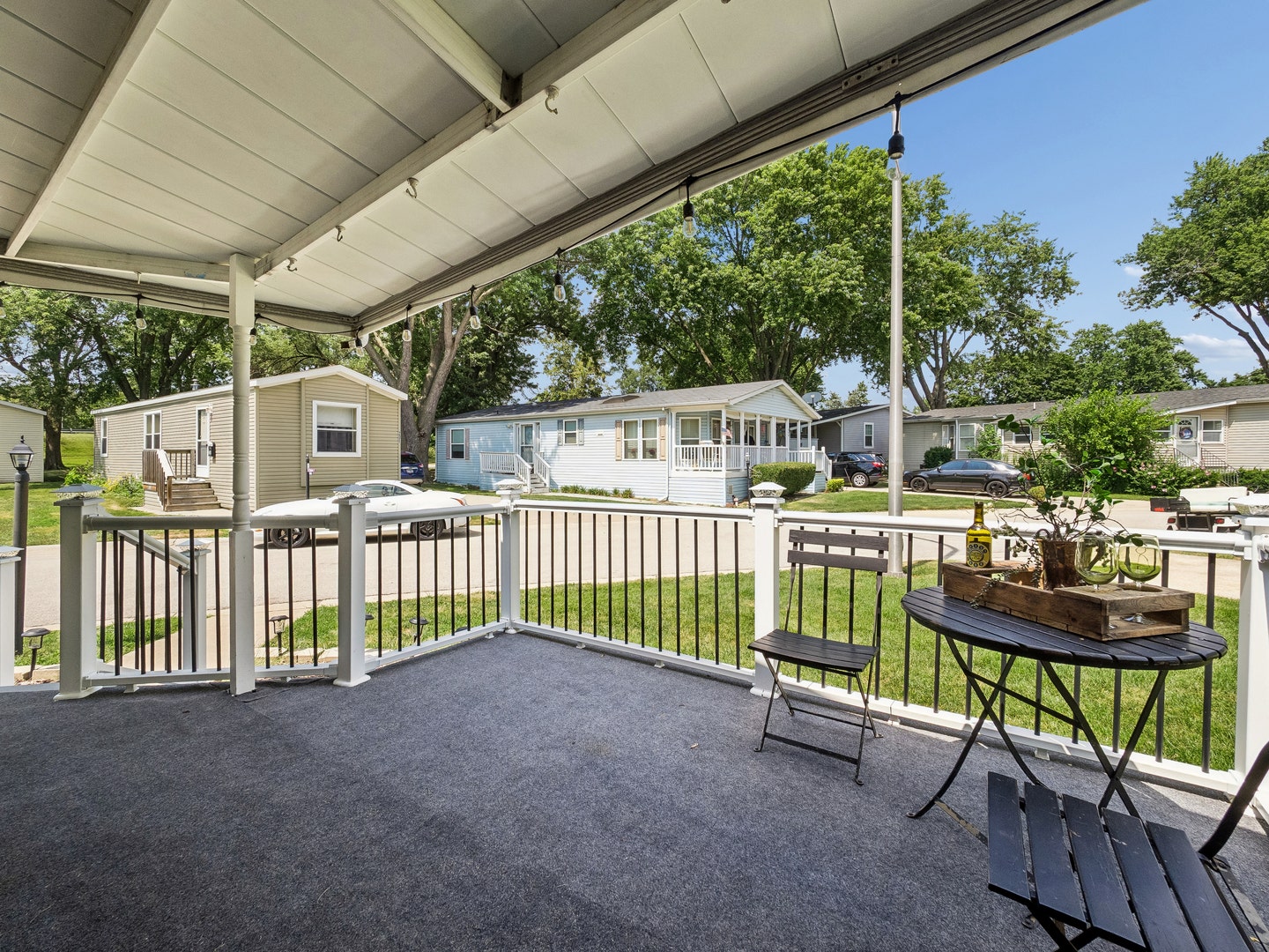 209 Melbrooke Road, Elgin, IL 60123 209 Melbrooke Road, Elgin, IL 60123