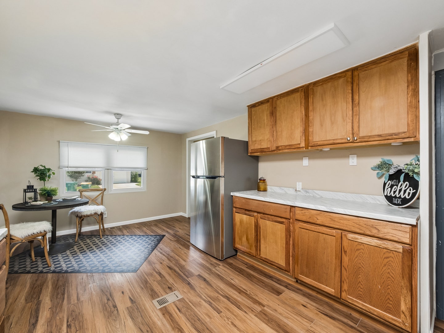 209 Melbrooke Road, Elgin, IL 60123 209 Melbrooke Road, Elgin, IL 60123