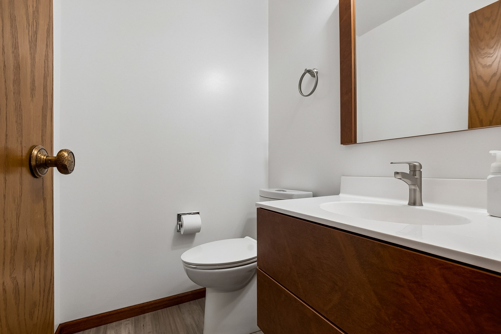 7217 Lyman Avenue, Downers Grove, IL 60516