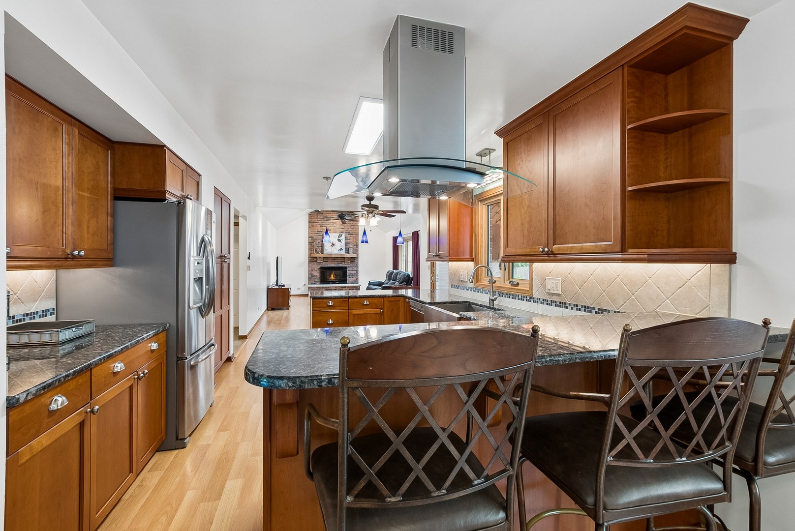 7217 Lyman Avenue, Downers Grove, IL 60516