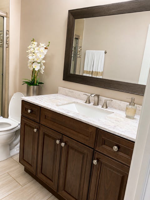11 Harrington Court, Hawthorn Woods, IL 60047 11 Harrington Court, Hawthorn Woods, IL 60047
