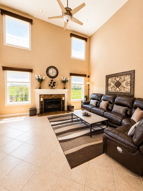 11 Harrington Court, Hawthorn Woods, IL 60047 11 Harrington Court, Hawthorn Woods, IL 60047