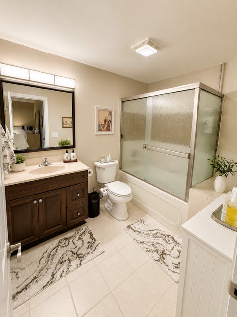 11 Harrington Court, Hawthorn Woods, IL 60047 11 Harrington Court, Hawthorn Woods, IL 60047