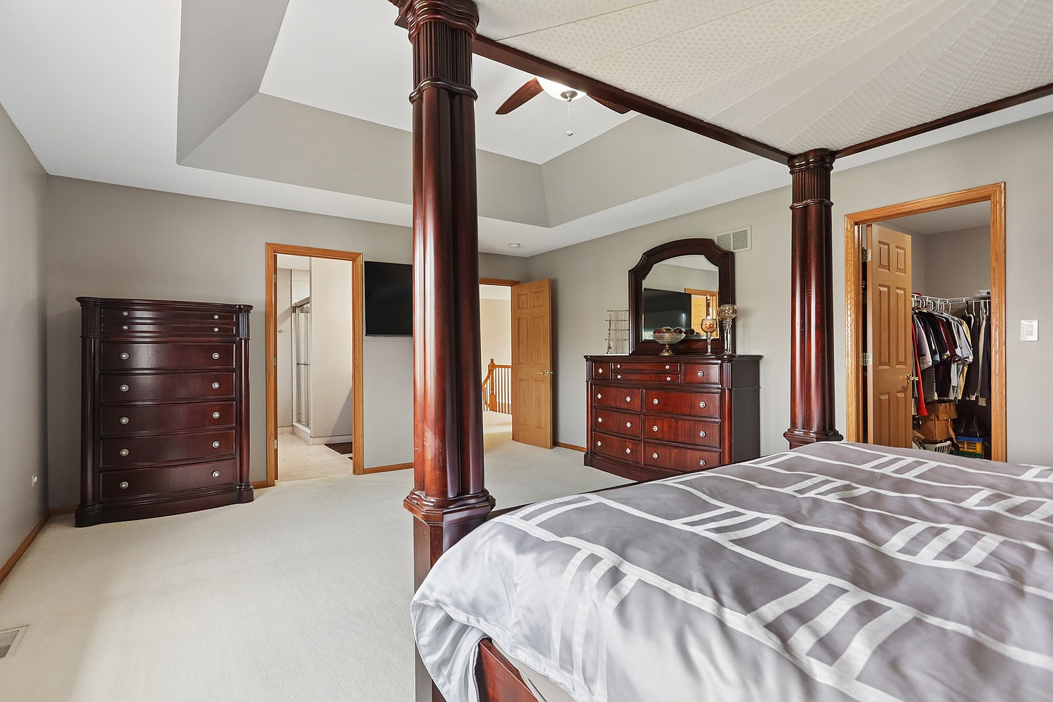 10536 Pentagon Drive, Orland Park, IL 60467 10536 Pentagon Drive, Orland Park, IL 60467