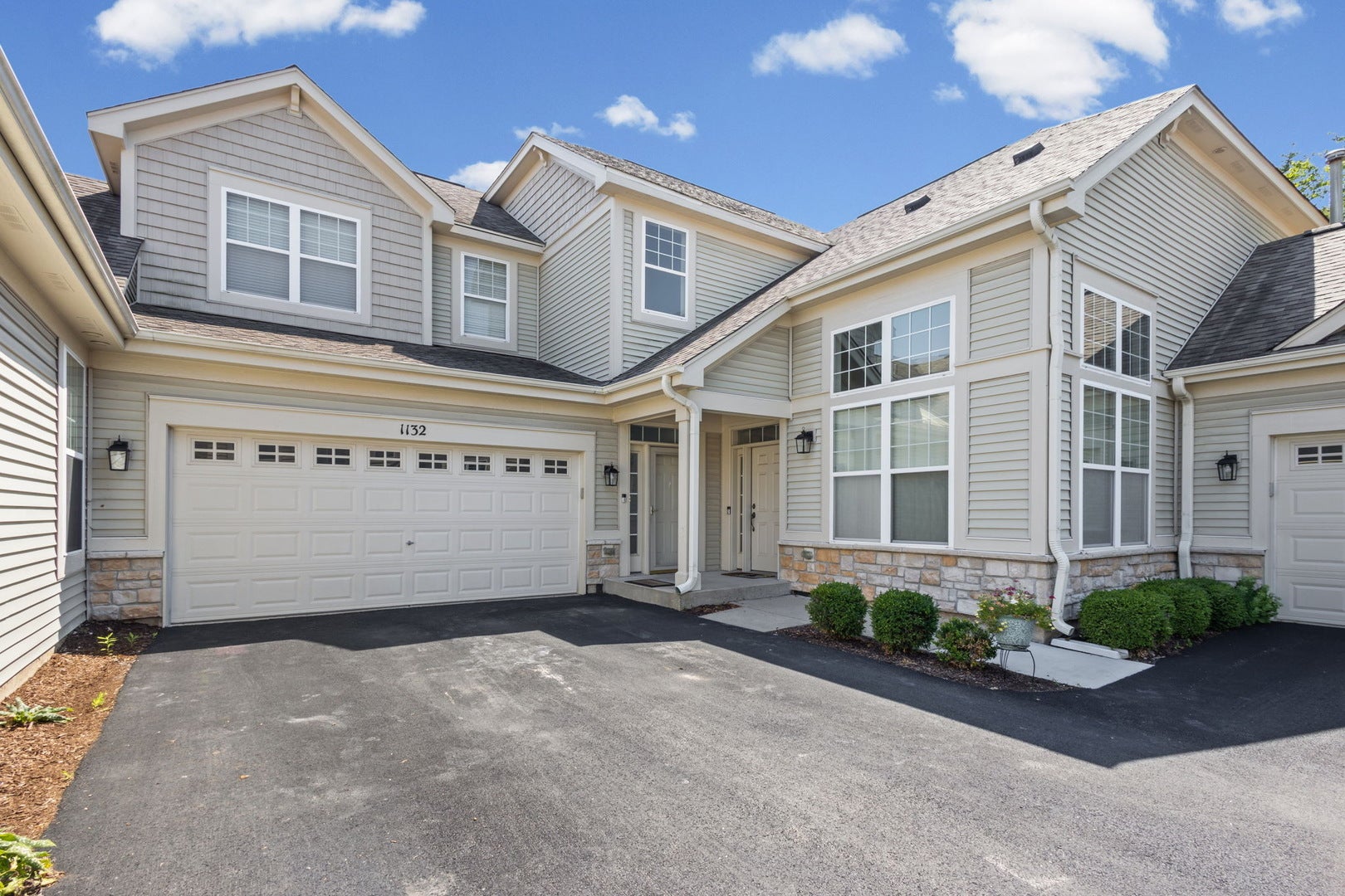 1132 Foxridge Lane, Aurora, IL 60502 1132 Foxridge Lane, Aurora, IL 60502