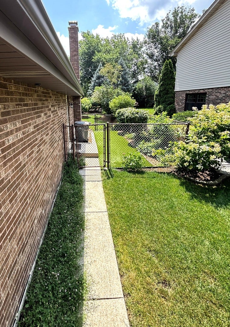 9017 Timber Trails Road, Orland Park, IL 60462