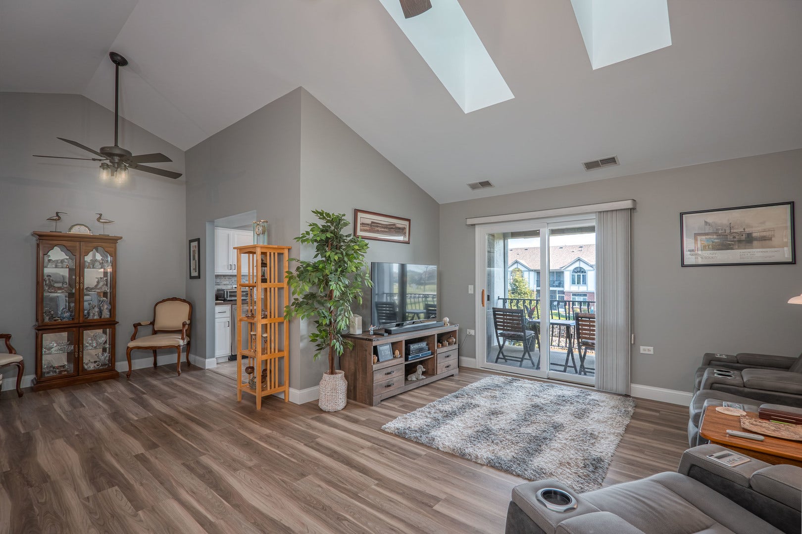 6299 Misty Pines Court, #3, Tinley Park, IL 60477 6299 Misty Pines Court, #3, Tinley Park, IL 60477