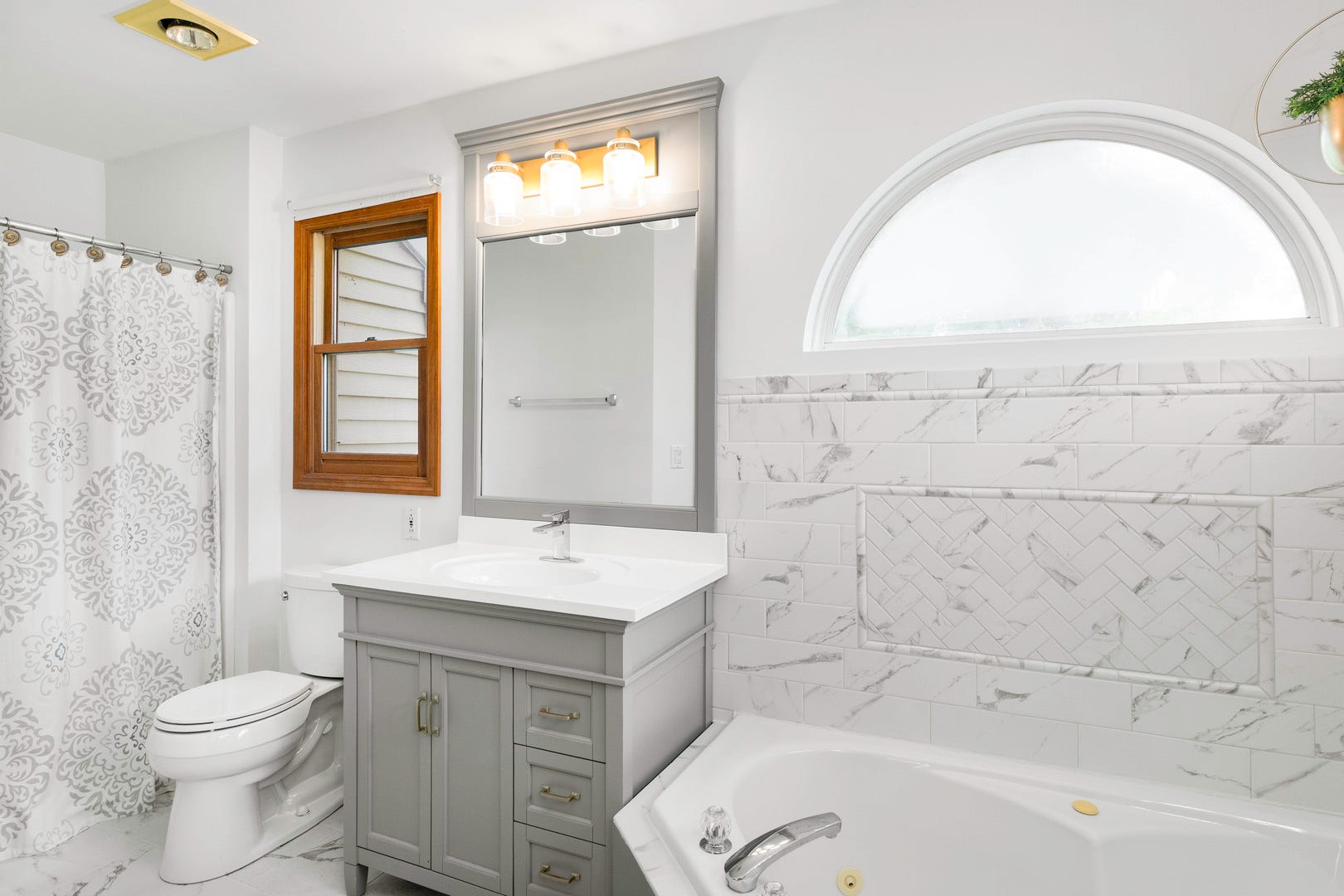 997 S Hampton Court, Aurora, IL 60506 997 S Hampton Court, Aurora, IL 60506