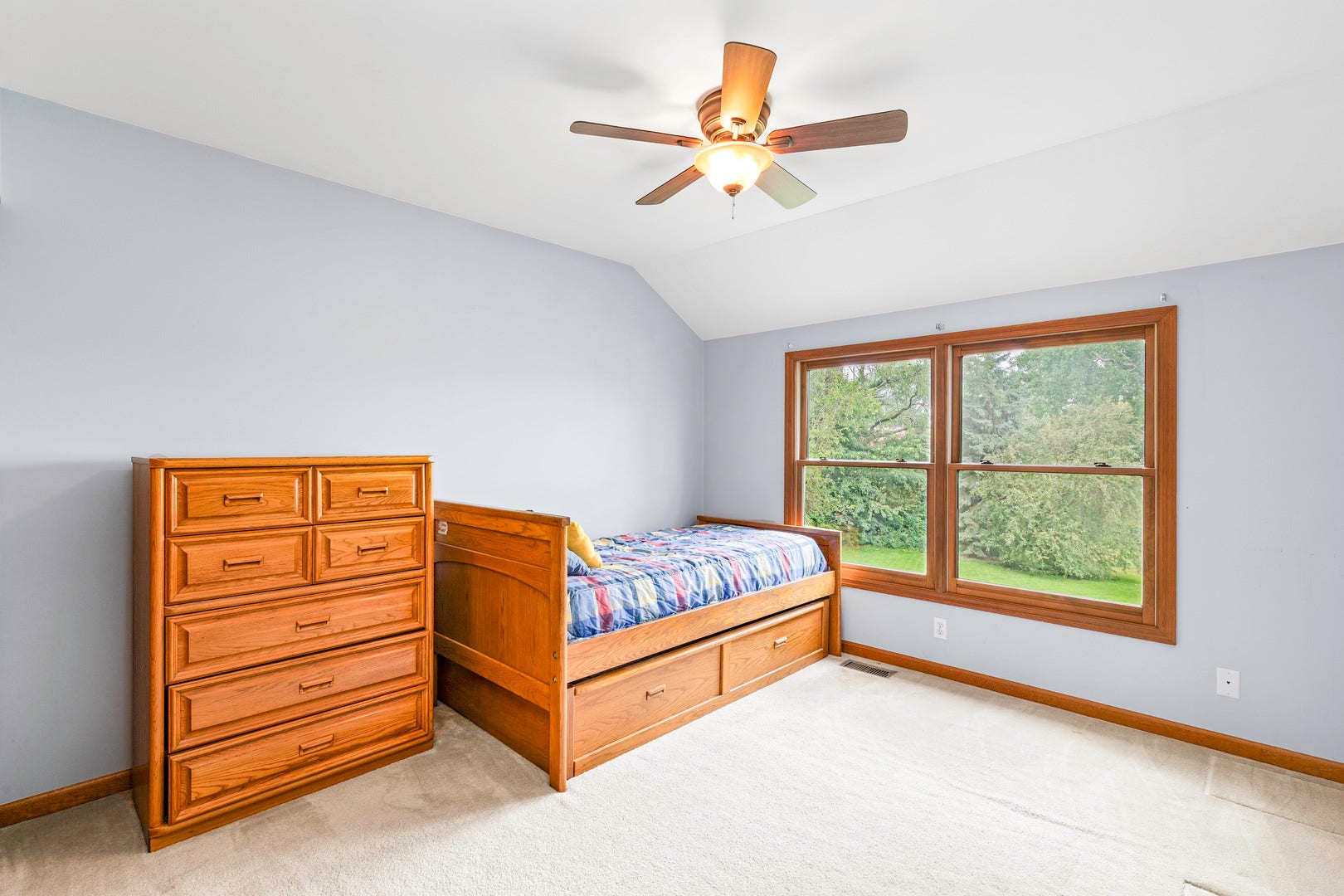 997 S Hampton Court, Aurora, IL 60506 997 S Hampton Court, Aurora, IL 60506