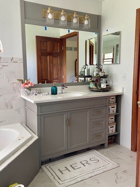 997 S Hampton Court, Aurora, IL 60506 997 S Hampton Court, Aurora, IL 60506