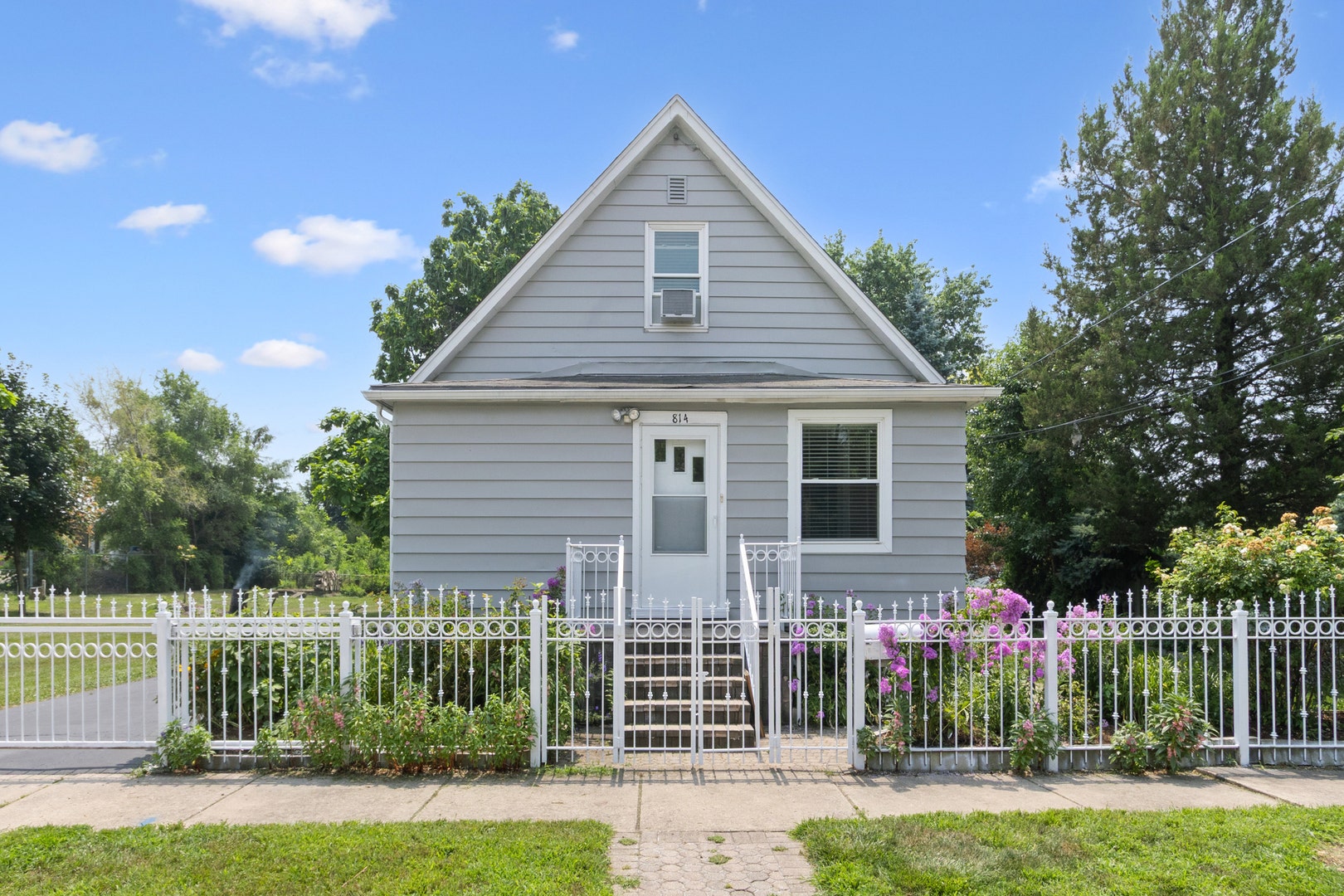 814 Meeker Avenue, Joliet, IL 60432 814 Meeker Avenue, Joliet, IL 60432