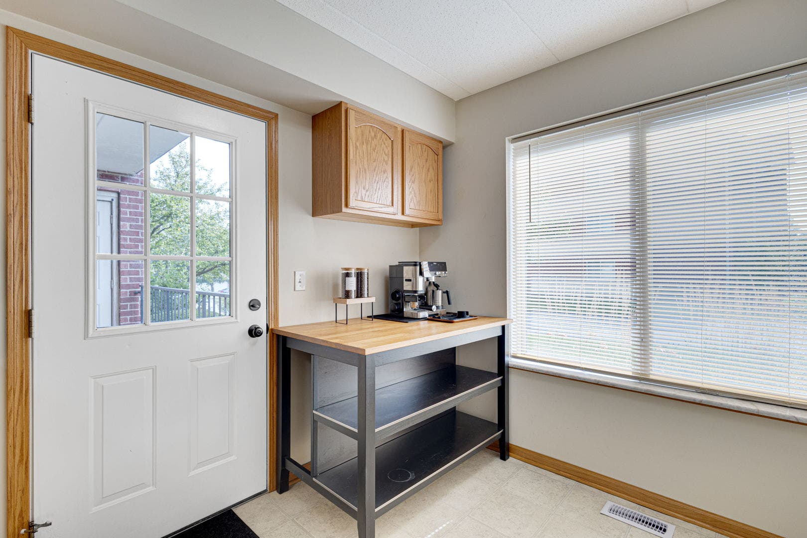 7025 Heritage Circle, #1B, Orland Park, IL 60462 7025 Heritage Circle, #1B, Orland Park, IL 60462
