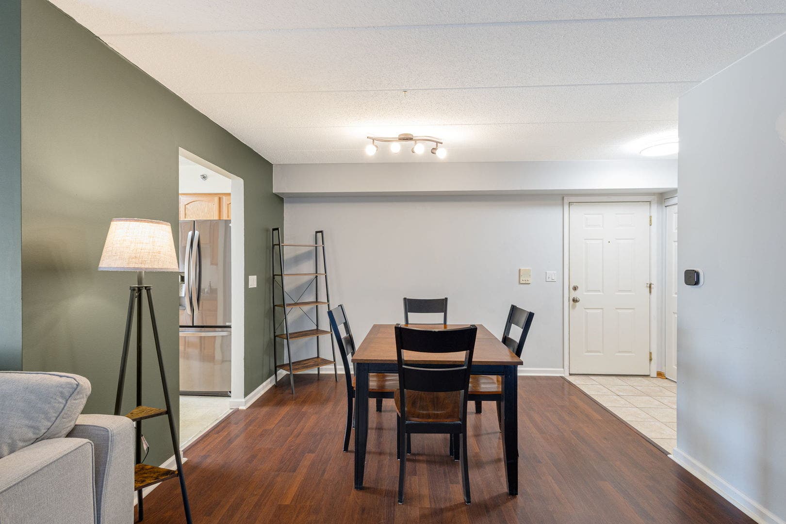 7025 Heritage Circle, #1B, Orland Park, IL 60462 7025 Heritage Circle, #1B, Orland Park, IL 60462