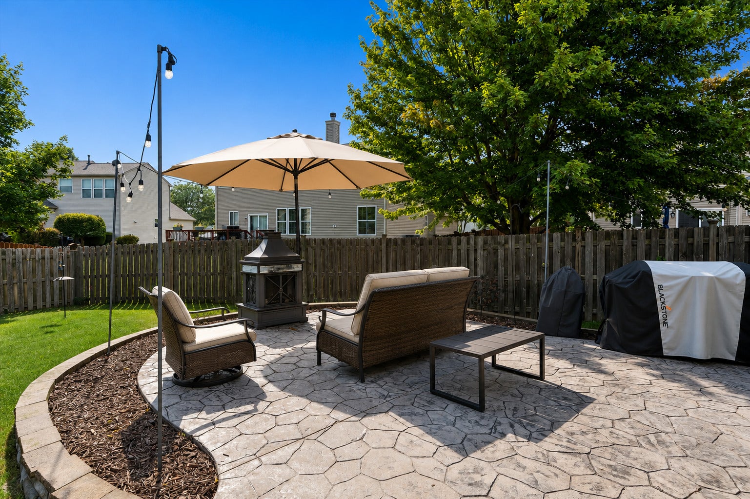 223 Clubhouse Street, Bolingbrook, IL 60490 223 Clubhouse Street, Bolingbrook, IL 60490