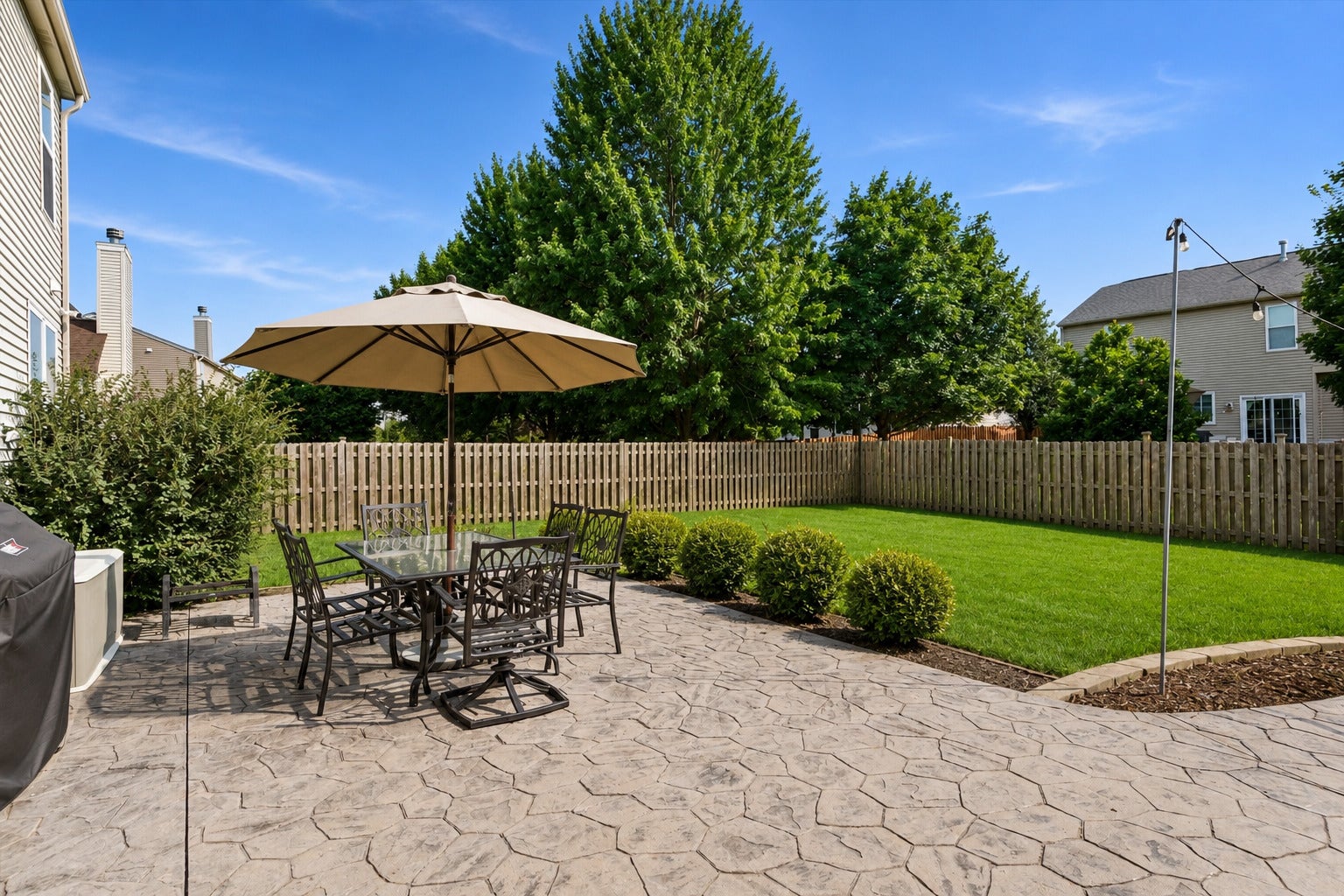 223 Clubhouse Street, Bolingbrook, IL 60490 223 Clubhouse Street, Bolingbrook, IL 60490