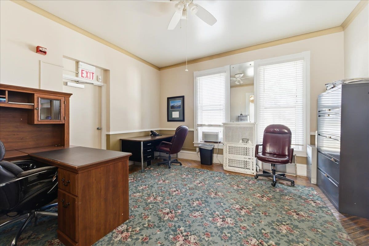 479 N Lake Street, Aurora, IL 60506 479 N Lake Street, Aurora, IL 60506