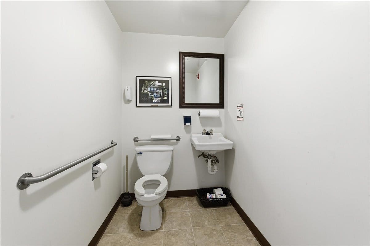479 N Lake Street, Aurora, IL 60506 479 N Lake Street, Aurora, IL 60506