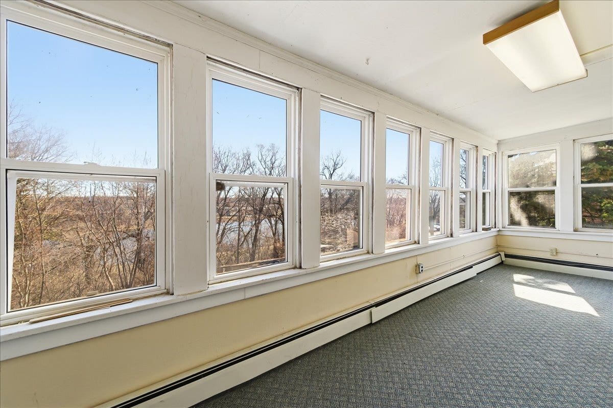 479 N Lake Street, Aurora, IL 60506 479 N Lake Street, Aurora, IL 60506