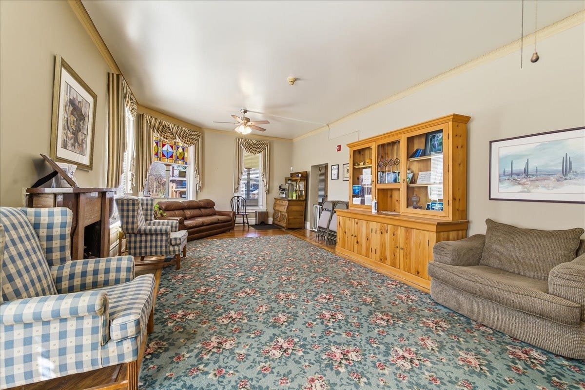 479 N Lake Street, Aurora, IL 60506 479 N Lake Street, Aurora, IL 60506
