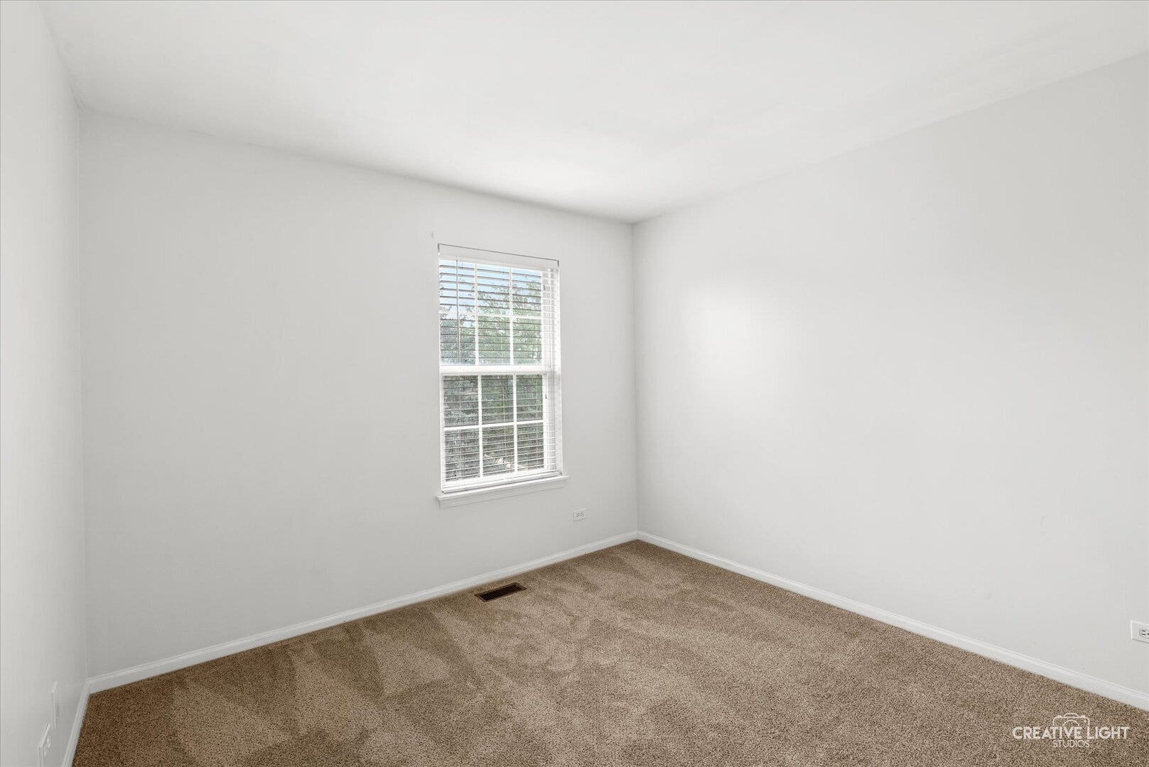 2409 Courtyard Circle, #4, Aurora, IL 60506 2409 Courtyard Circle, #4, Aurora, IL 60506