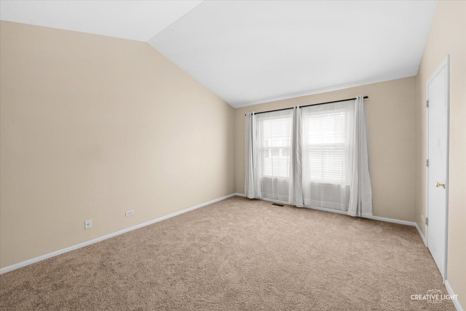 2409 Courtyard Circle, #4, Aurora, IL 60506 2409 Courtyard Circle, #4, Aurora, IL 60506