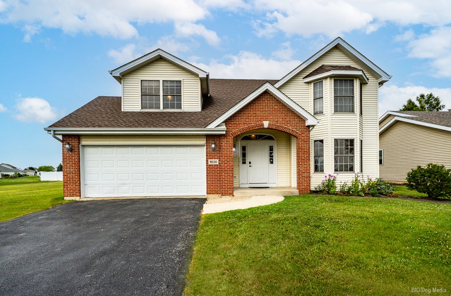 Property photo for 1636 Mallards Cove, Beecher, IL