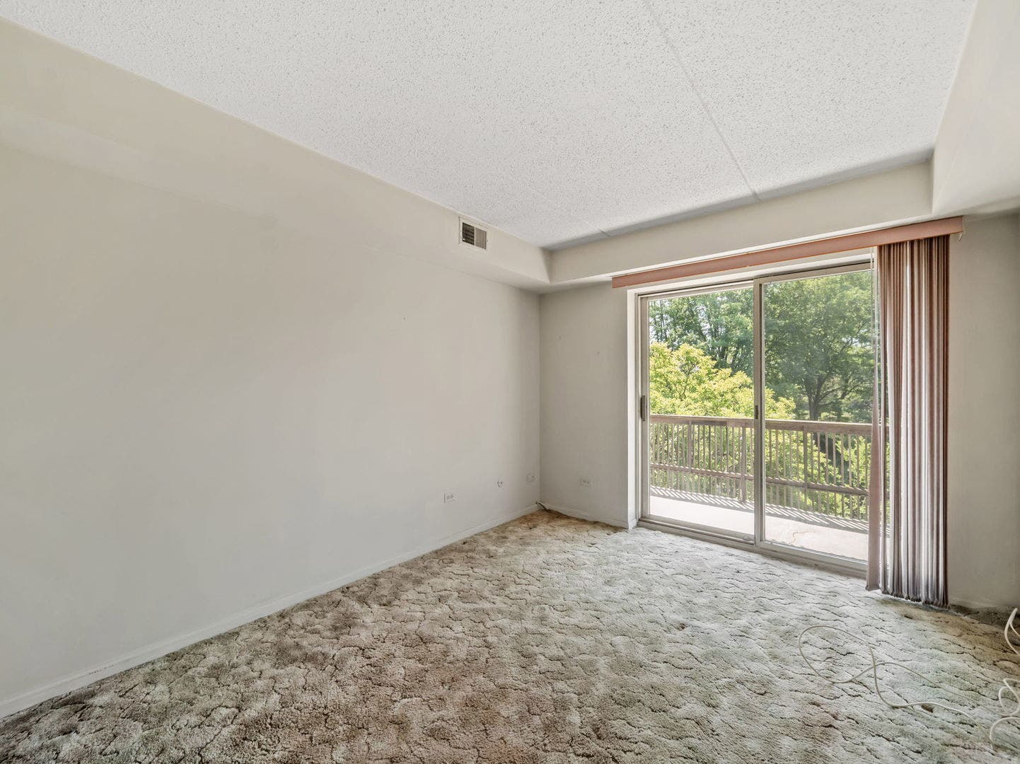 500 Redondo Drive, #205, Downers Grove, IL 60516 500 Redondo Drive, #205, Downers Grove, IL 60516