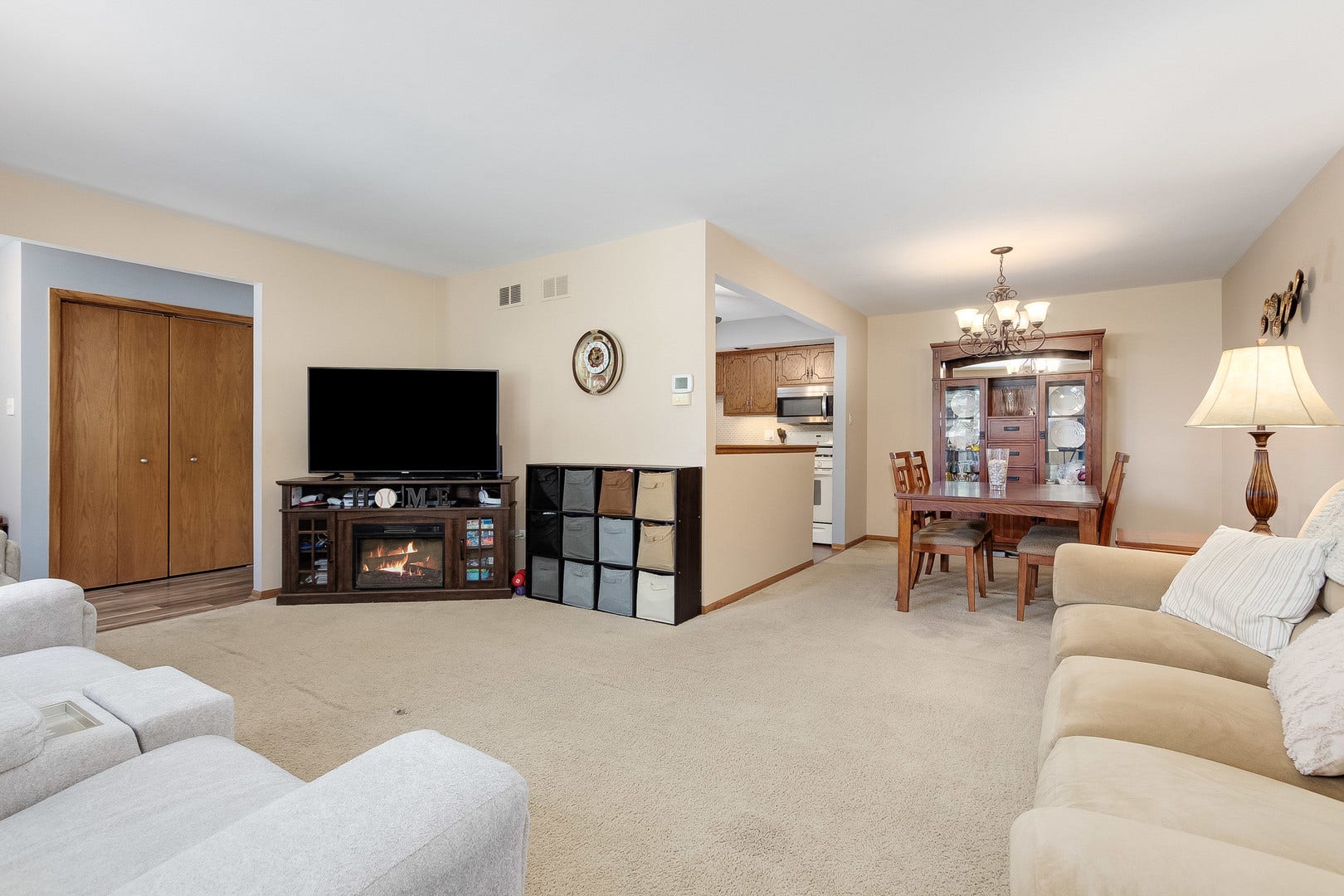 7324 W 152ND Street, #73, Orland Park, IL 60462 7324 W 152ND Street, #73, Orland Park, IL 60462