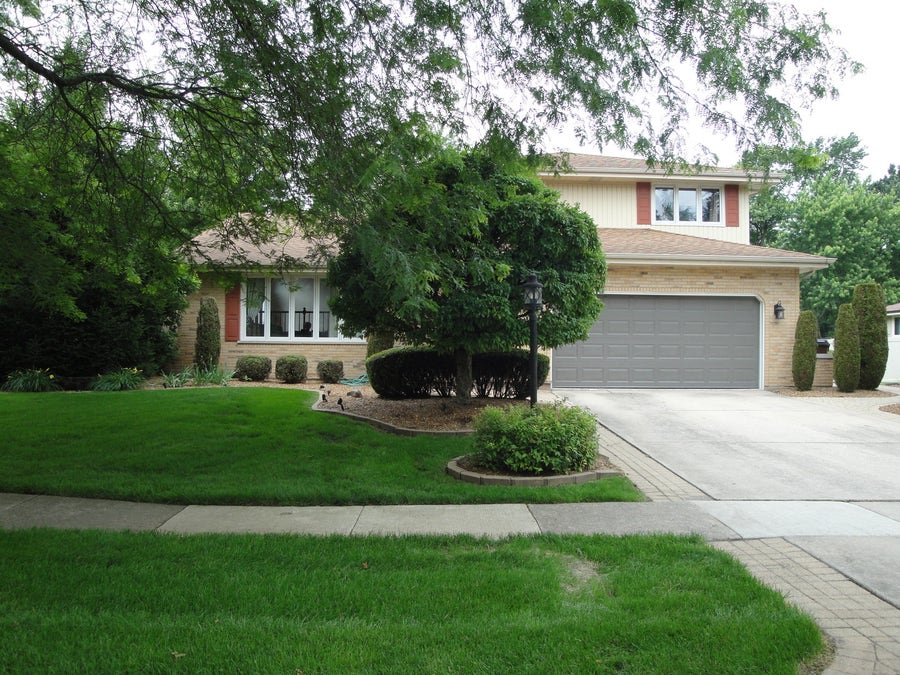 Property photo for 18916 Creekview Lane, Mokena, IL