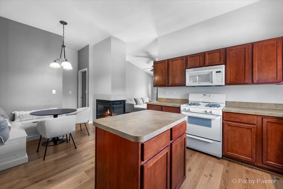 2449 Wilton Lane, #2449, Aurora, IL 60502 2449 Wilton Lane, #2449, Aurora, IL 60502