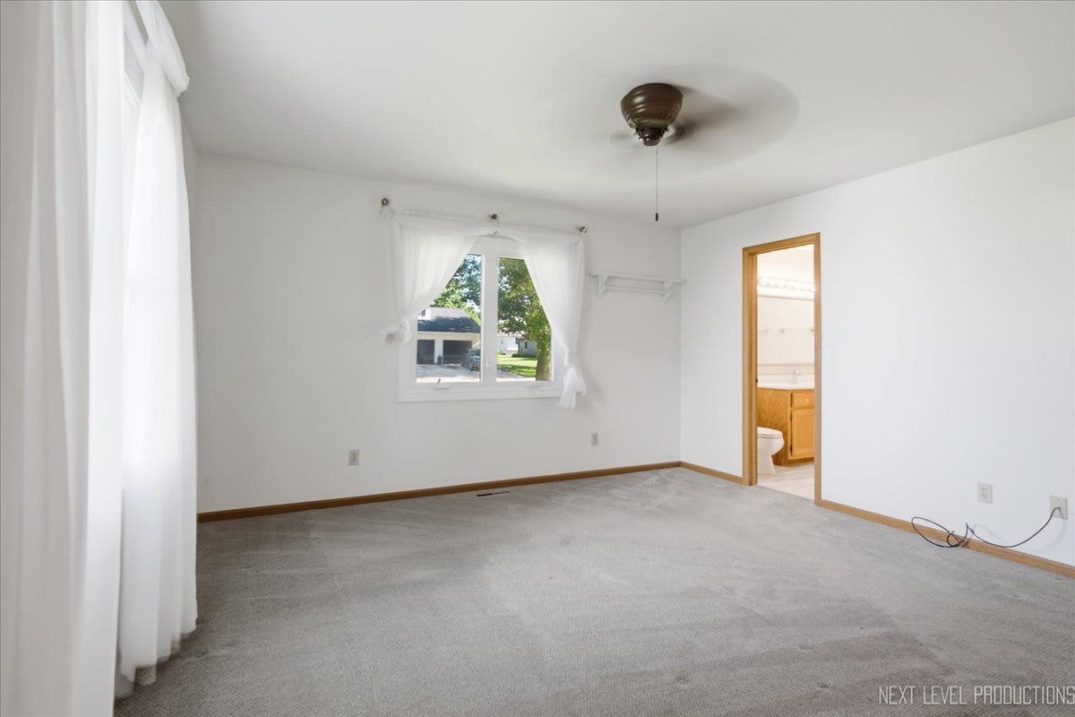 708 E Coady Drive, Minooka, IL 60447 708 E Coady Drive, Minooka, IL 60447