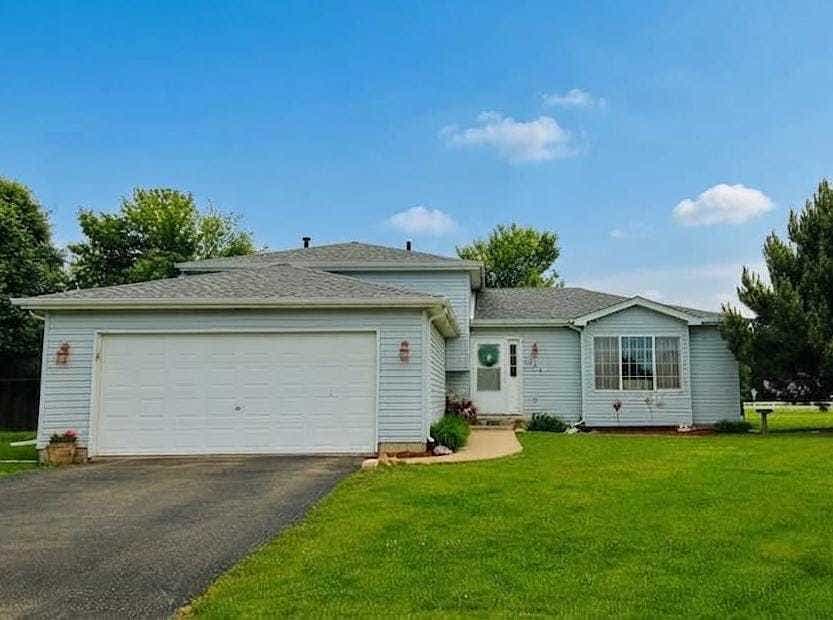 1306 Shannon Court, Minooka, IL 60447