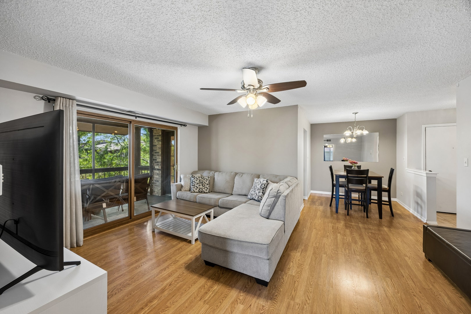 7523 175th Street, #731, Tinley Park, IL 60477