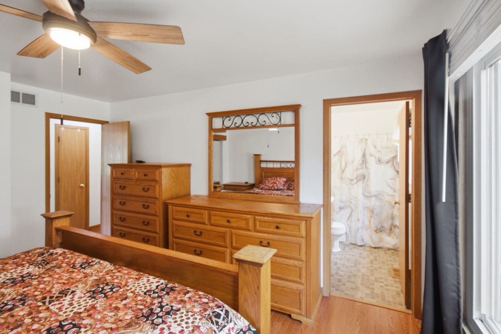806 Edgerton Drive, Joliet, IL 60435
