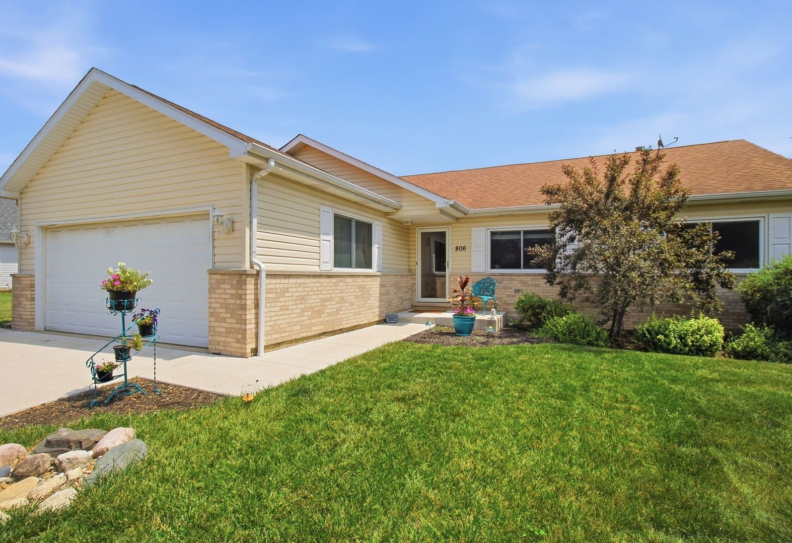 806 Edgerton Drive, Joliet, IL 60435