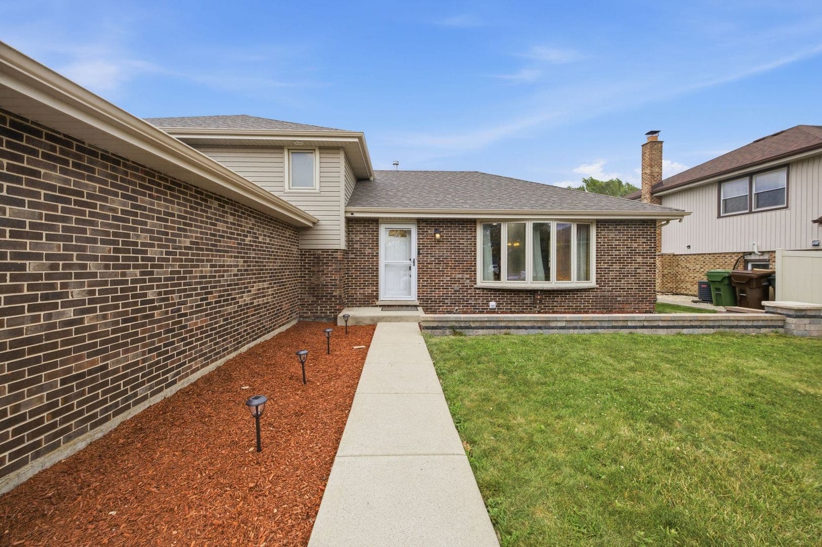 8612 Carriage Lane, Tinley Park, IL 60487 8612 Carriage Lane, Tinley Park, IL 60487