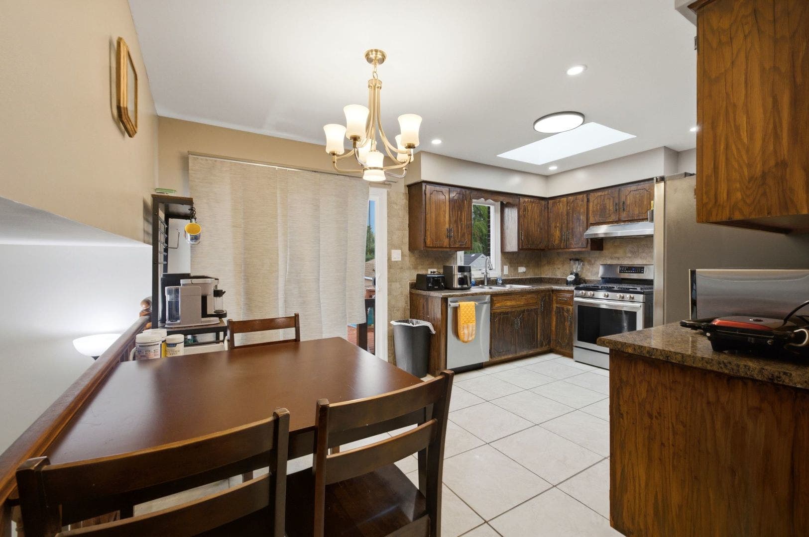 8612 Carriage Lane, Tinley Park, IL 60487 8612 Carriage Lane, Tinley Park, IL 60487