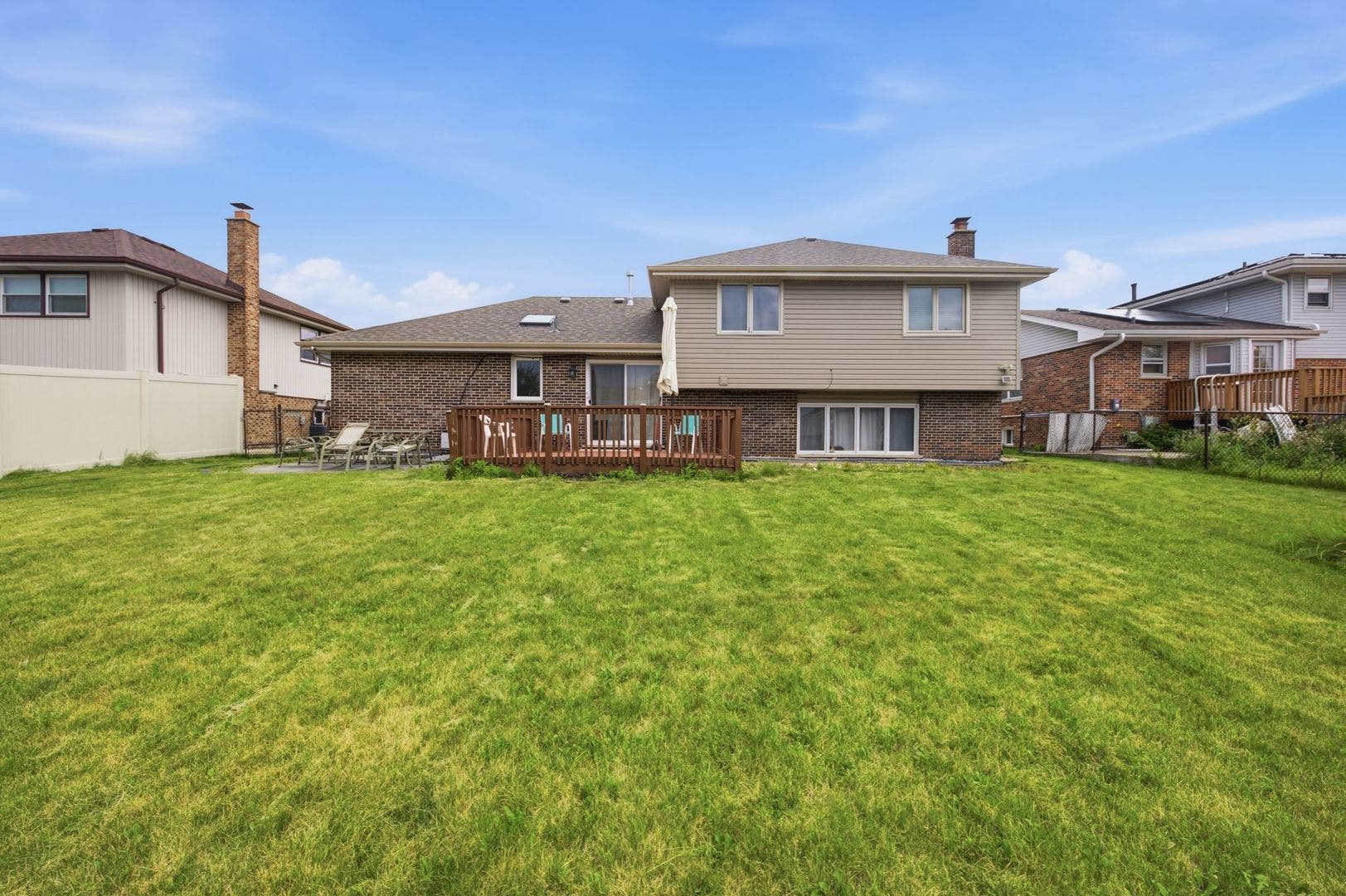 8612 Carriage Lane, Tinley Park, IL 60487 8612 Carriage Lane, Tinley Park, IL 60487