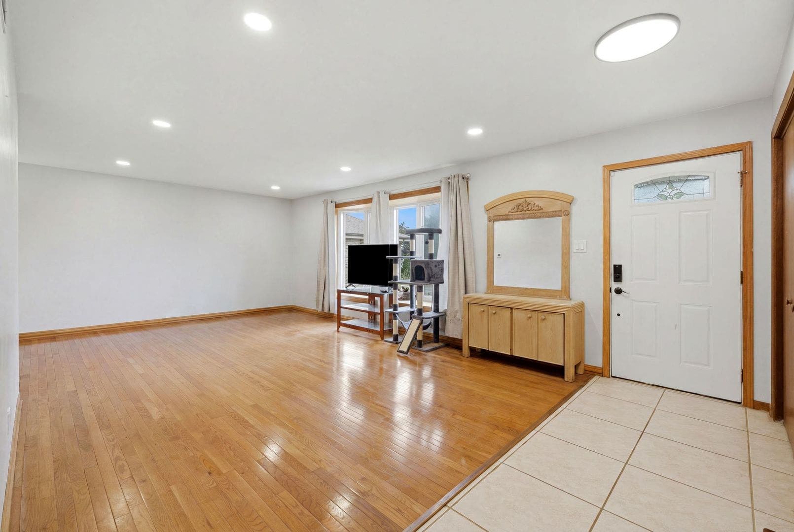 8612 Carriage Lane, Tinley Park, IL 60487 8612 Carriage Lane, Tinley Park, IL 60487
