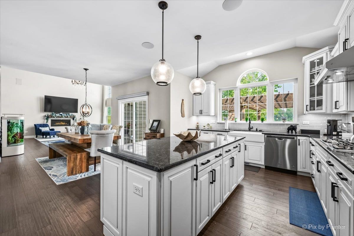 1451 Bethpage Circle, Elgin, IL 60124 1451 Bethpage Circle, Elgin, IL 60124