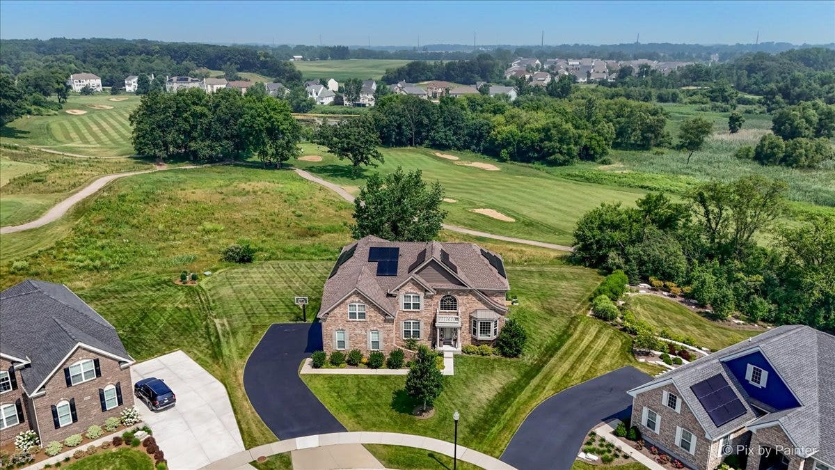 1451 Bethpage Circle, Elgin, IL 60124 1451 Bethpage Circle, Elgin, IL 60124